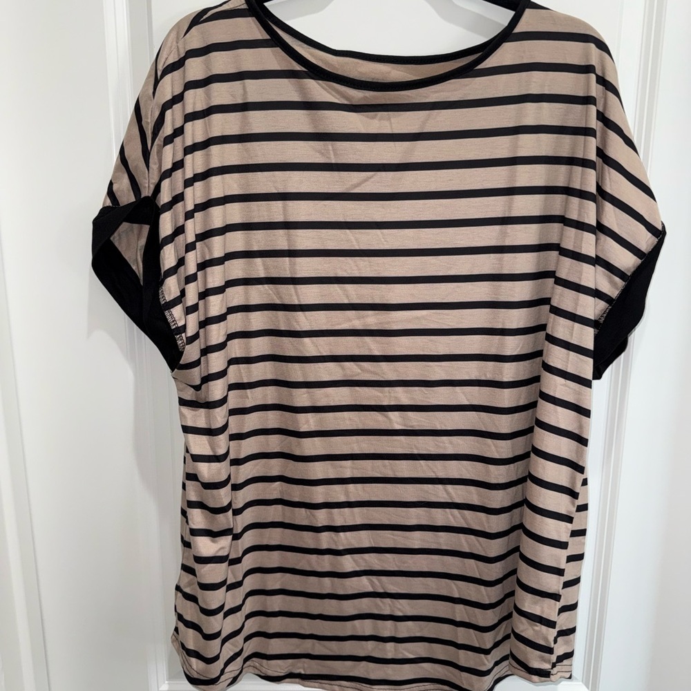 SHEIN Black and Tan Striped Short Sleeve Top